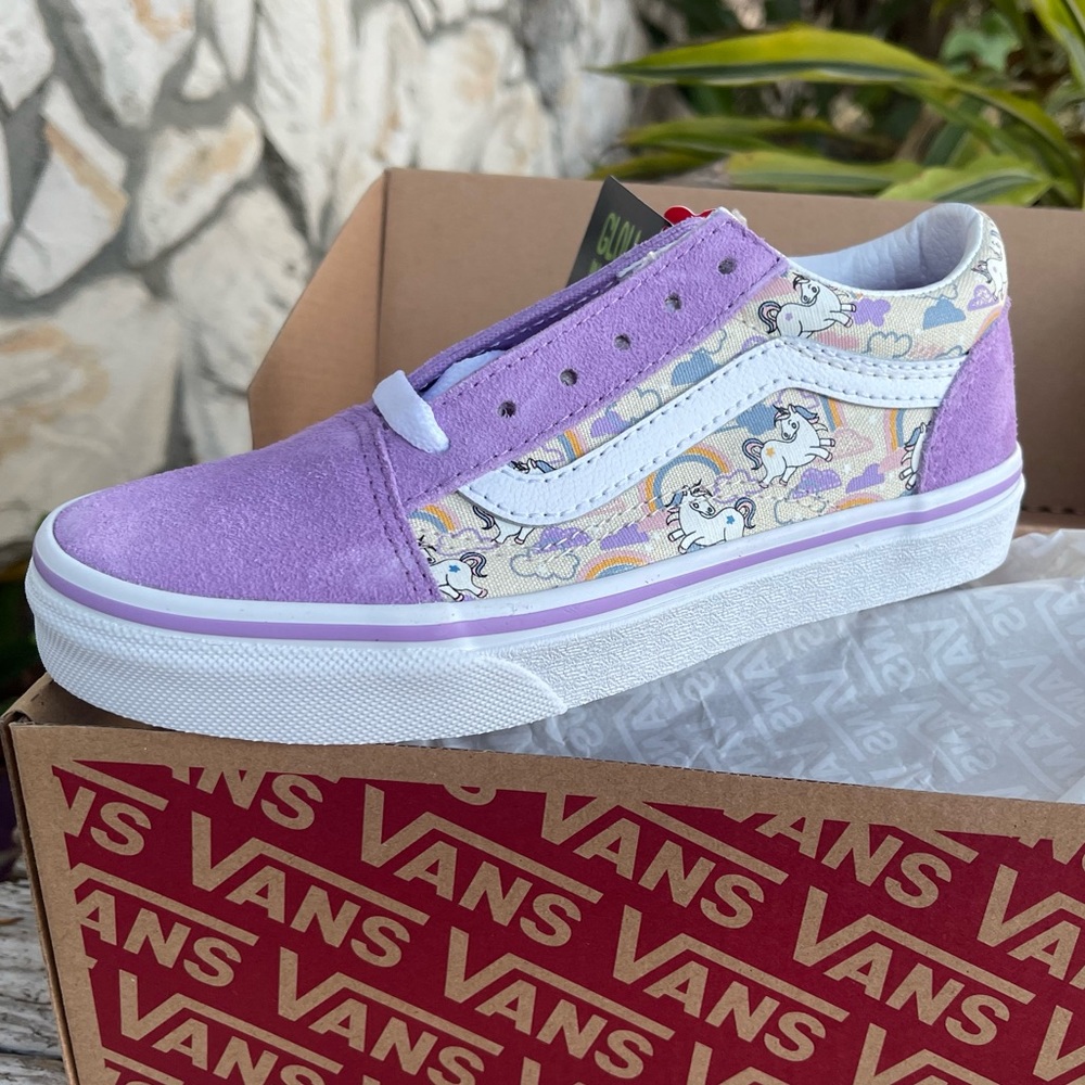✨🦄Brand New KIDS VANS🦄✨